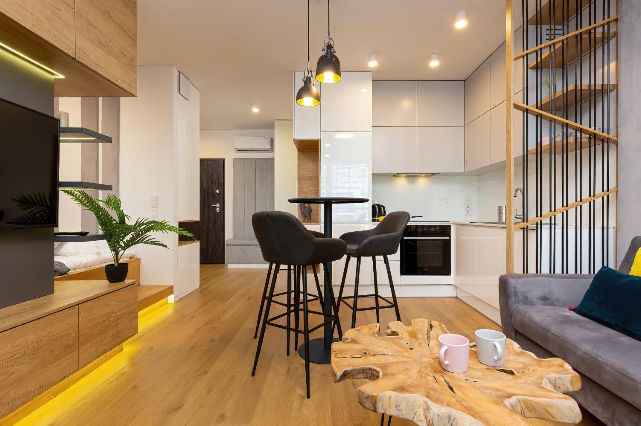Apartment City Center Grzybowska By Renters Prestige 바르샤바 외부 사진